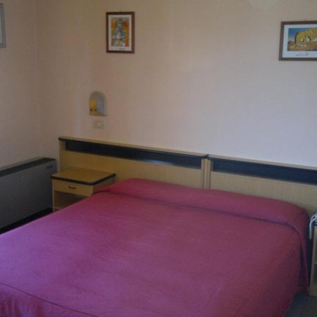 Hotel Centrale Argenta Екстер'єр фото