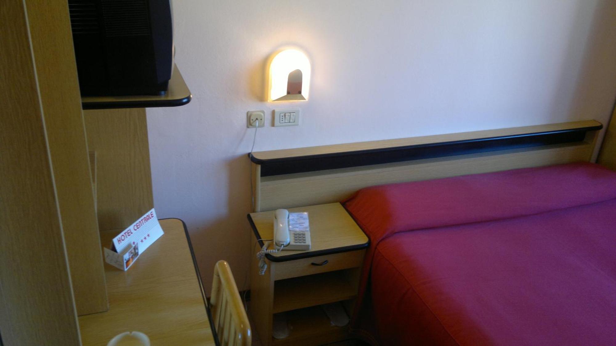 Hotel Centrale Argenta Екстер'єр фото
