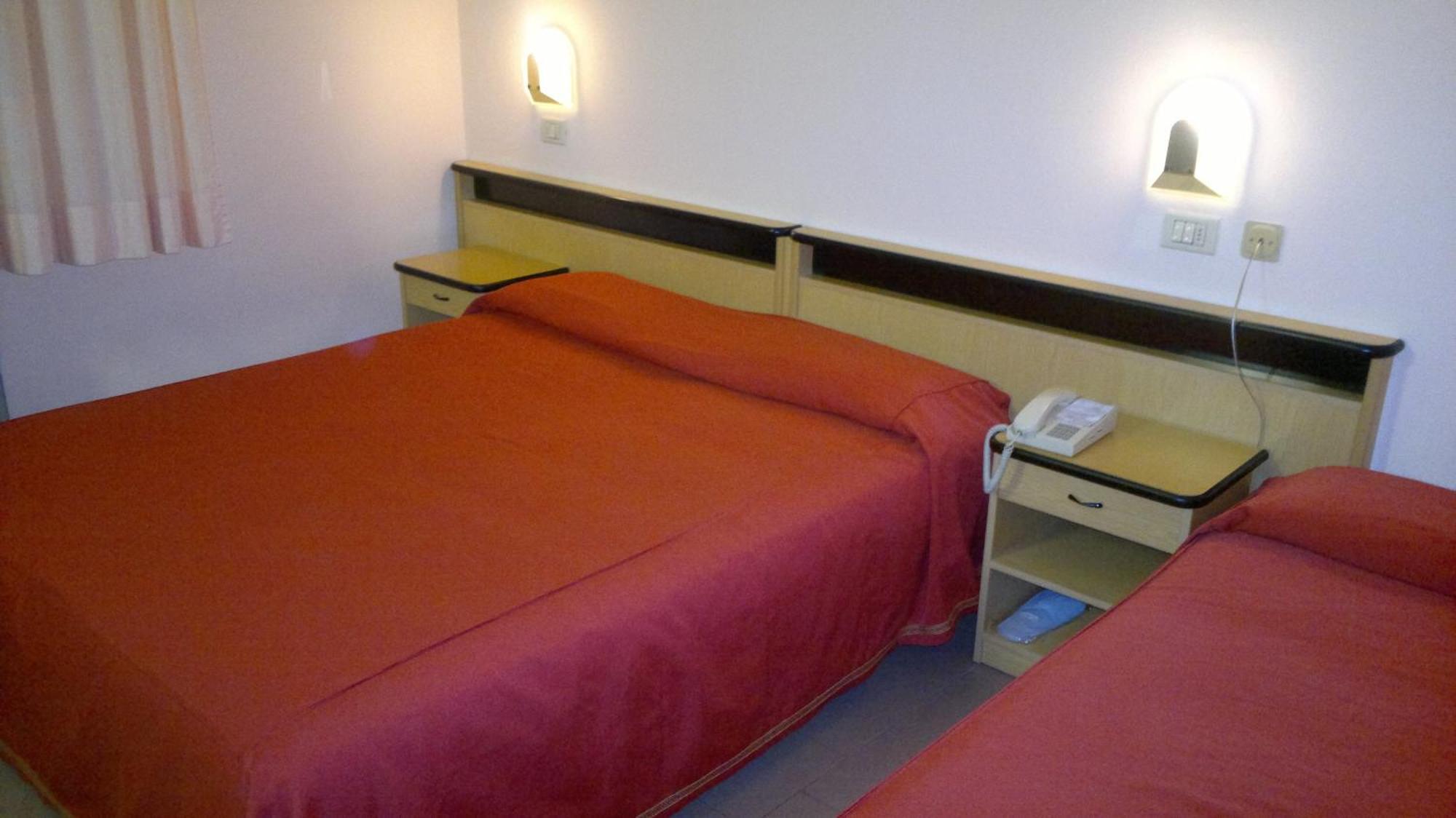 Hotel Centrale Argenta Екстер'єр фото